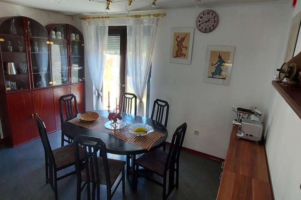 Quiet Apartment Close To Town 빌라흐 외부 사진